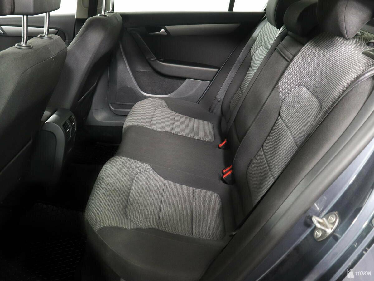 Volkswagen, Passat, 1800, , бензин, седан, механика, передний привод, среднее состояние, левый, серый, 939 000 ₽